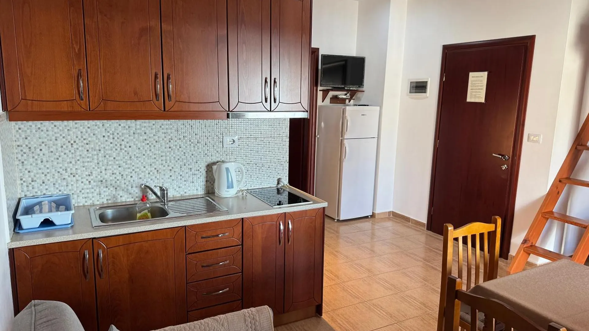 Villa Bushi Ksamil Apartament