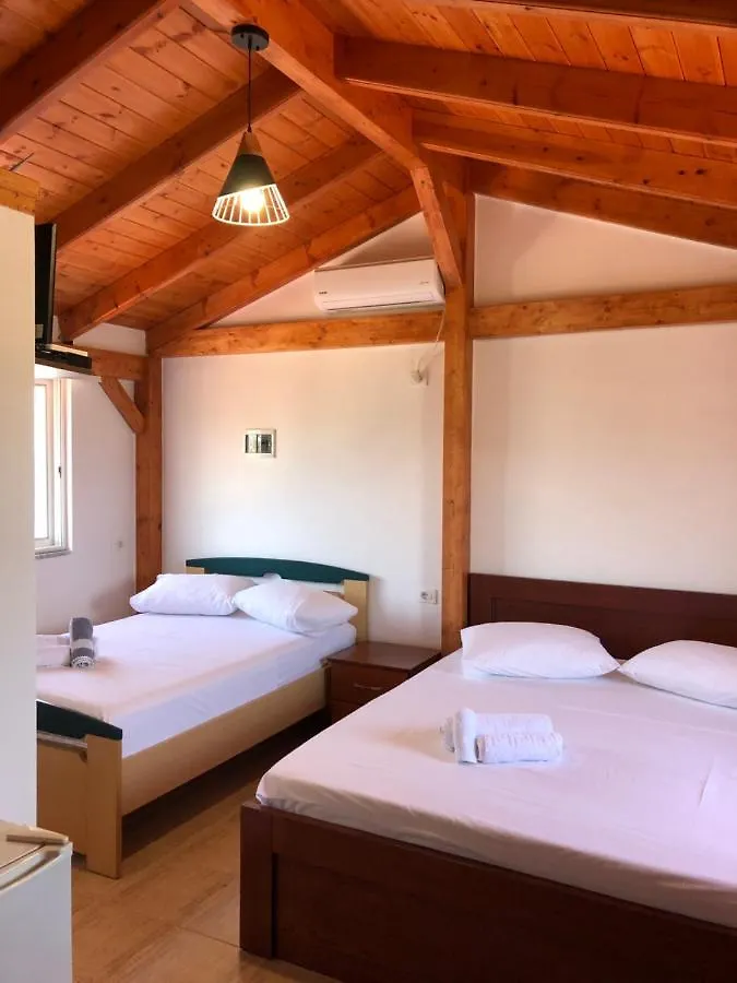 Villa Bushi Ksamil Apartament